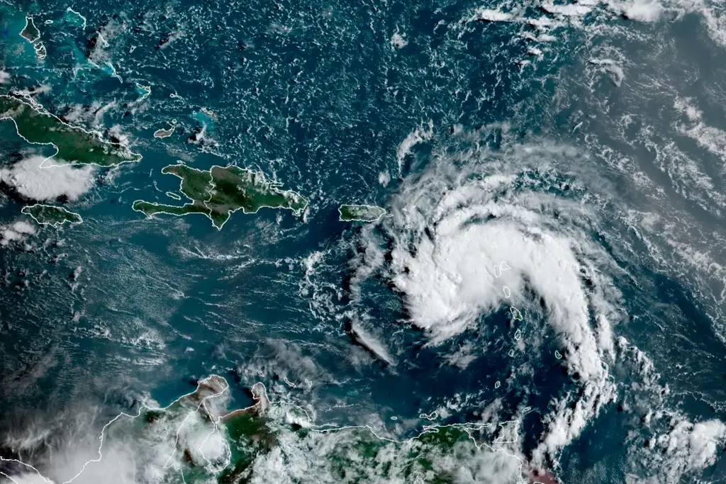 Saona island and its Hurricane Discovery